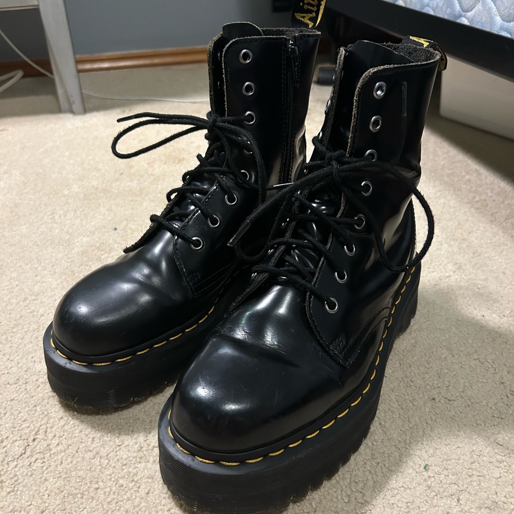 Dr Martens Jadon Leather Platform Boots